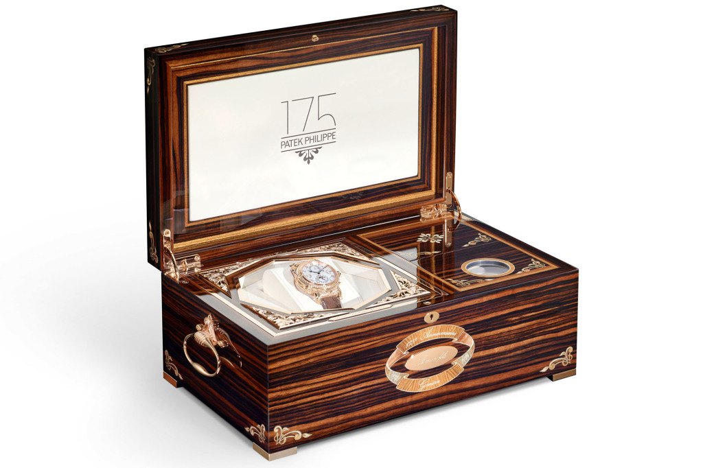 The Grandmaster Chime in special presentation box with commemorative medallion.